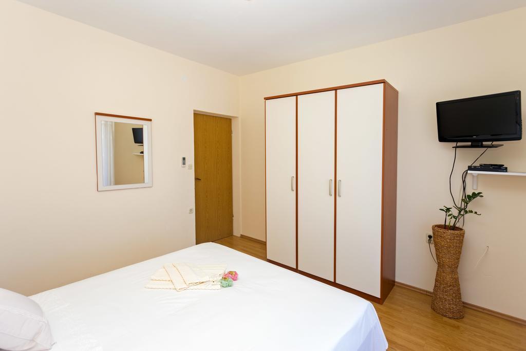 Vucic Apartments ฮวาร์ ภายนอก รูปภาพ
